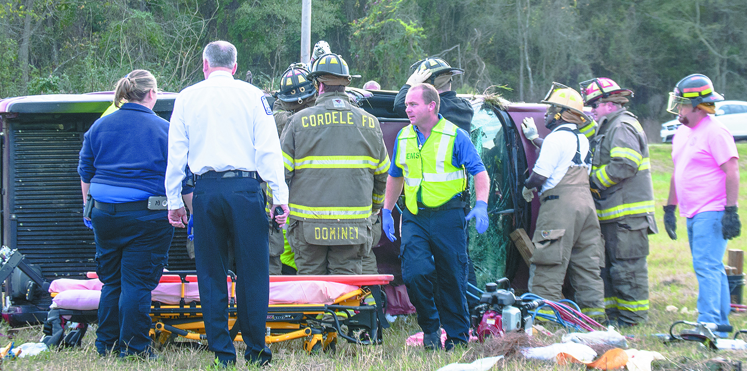 Driver trapped when truck overturns Cordele Dispatch Cordele Dispatch