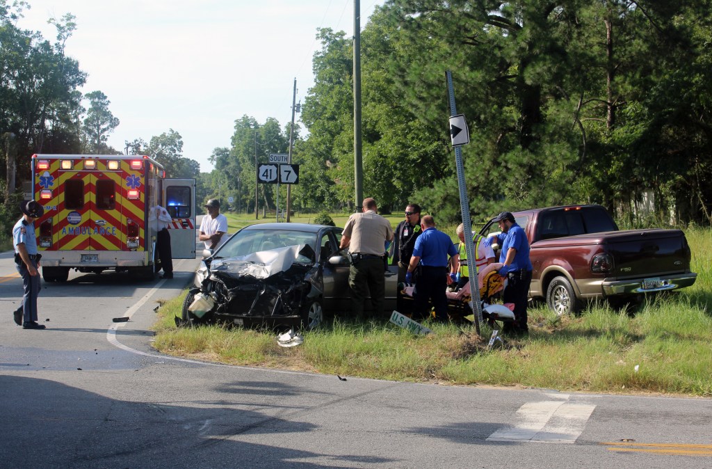 At least one seriously injured in twovehicle wreck Cordele Dispatch Cordele Dispatch